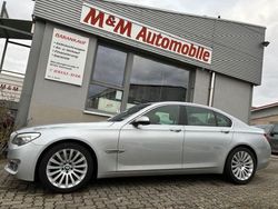 Glaciersilber metallic Gebraucht 2013 BMW 750 Sport Line Limousine | 18.900 € (Etwas zu teuer)