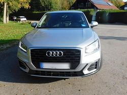 Silber Gebraucht 2018 Audi Q2 SUV | 16.800 € (Guter Preis)