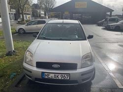 Silber Gebraucht 2004 Ford Fusion Limousine | 1.000 € (Guter Preis)