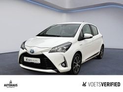 Weiß Gebraucht 2018 Toyota Yaris Hybrid Team Limousine | 13.840 € (Fairer Preis)