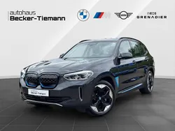 Grau Gebraucht 2021 BMW iX3 Impressive SUV | 37.697 € (Fairer Preis)