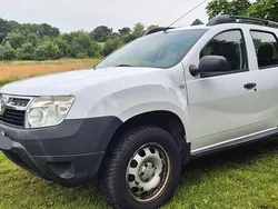 Weiß Gebraucht 2010 Dacia Duster Ambiance SUV | 4.500 € (Fairer Preis)