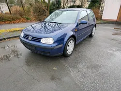 Blau Gebraucht 2000 VW Golf IV Kleinwagen | 1.699 € (Fairer Preis)
