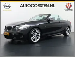 Schwarz Gebraucht 2016 BMW 220 M Sport Cabrio | 15.940 €