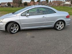 Grau Gebraucht 2004 Peugeot 307 CC Basis Cabrio | 1.200 € (Fairer Preis)