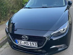 Schwarz Gebraucht 2017 Mazda 3 Sports-Line Limousine | 8.950 € (Fairer Preis)