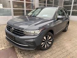 Grau Gebraucht 2024 VW Tiguan Move SUV | 26.999 € (Guter Preis)