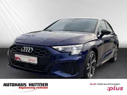 Navarrablau metallic Gebraucht 2023 Audi A3 Sportback e-tron S-Line Limousine | 35.978 € (Teuer)