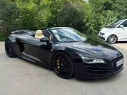 Schwarz Gebraucht 2010 Audi R8 Coupé Sport Coupé | 83.000 € (Etwas zu teuer)