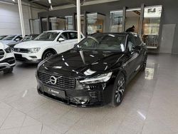 Black solid Gebraucht 2021 Volvo V60 R-Design Kombi | 31.990 € (Superpreis)