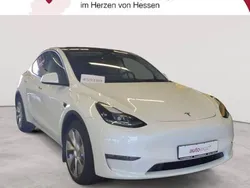 Pearl white multicoat Gebraucht 2023 Tesla Model Y Long Range AWD SUV | 34.990 € (Fairer Preis)