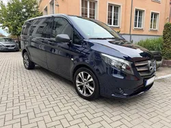 Blau Gebraucht 2019 Mercedes Vito Edition Van / Kleinbus | 32.230 €