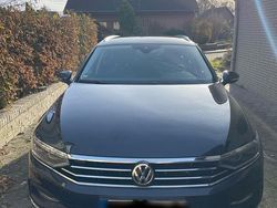 Grau Gebraucht 2019 VW Passat Kombi | 21.750 € (Fairer Preis)