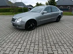 Grau Gebraucht 2008 Mercedes E320 Limousine | 10.300 € (Teuer)