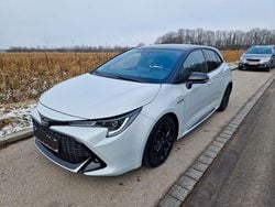 Weiß Gebraucht 2020 Toyota Corolla Sport Limousine | 22.390 € (Fairer Preis)