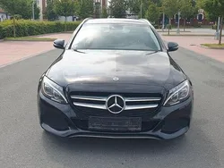 Schwarz Gebraucht 2018 Mercedes C220 Avantgarde Limousine | 11.400 € (Teuer)
