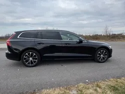 Schwarz Gebraucht 2020 Volvo V60 Momentum Kombi | 18.100 € (Superpreis)