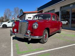 Rot Gebraucht 1955 Mercedes 220 Limousine | 49.990 €