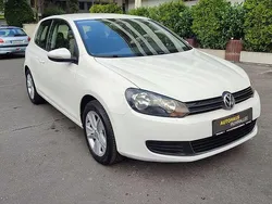 Weiß Gebraucht 2013 VW Golf VI Trendline Limousine | 4.690 € (Superpreis)