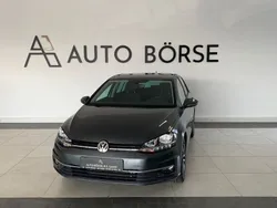 Grau Gebraucht 2017 VW Golf VII Comfortline Limousine | 13.490 € (Superpreis)