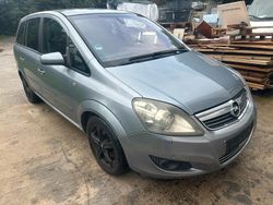 Grau Gebraucht 2009 Opel Zafira Kombi | 1.800 € (Fairer Preis)