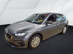 Grau Gebraucht 2025 Skoda Scala Essence Kleinwagen | 19.830 € (Fairer Preis)