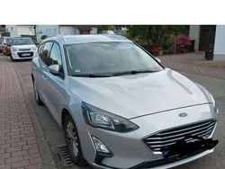 Silber Gebraucht 2020 Ford Focus Titanium Kombi | 15.200 € (Fairer Preis)