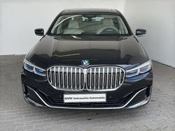 Schwarz Gebraucht 2021 BMW 745e Sport Line Limousine | 57.440 € (Teuer)