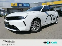 Jade weiss/arktis weiss Gebraucht 2021 Opel Astra Edition Kleinwagen | 25.780 €