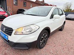 Weiß Gebraucht 2015 Suzuki SX4 S-Cross Club SUV | 6.999 € (Fairer Preis)