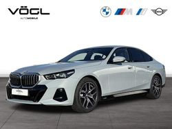 Brooklyn grau Neu 2025 BMW 520 M Sport Limousine | 57.990 € (Fairer Preis)