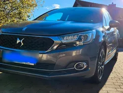 Grau Gebraucht 2016 DS Automobiles DS4 Kleinwagen | 9.999 €