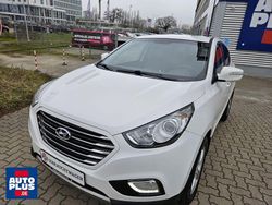 Weiß Gebraucht 2016 Hyundai ix35 SUV | 8.499 € (Fairer Preis)