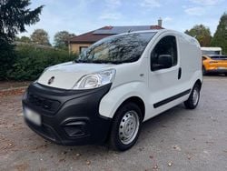 Weiß Gebraucht 2018 Fiat Fiorino Van / Kleinbus | 5.699 € (Etwas zu teuer)