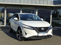 Weiß Gebraucht 2023 Nissan Qashqai N-Connecta SUV | 24.880 € (Fairer Preis)