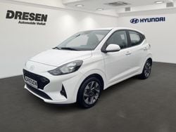 Weiss Gebraucht 2024 Hyundai i10 Trend Kleinwagen | 18.650 € (Fairer Preis)