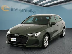 Grün Neu 2025 Audi A3 Sportback Limousine | 35.249 € (Guter Preis)