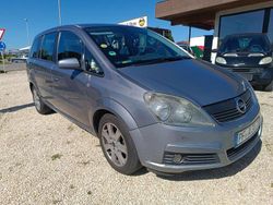 Grau Gebraucht 2006 Opel Zafira Kombi | 2.700 € (Etwas zu teuer)