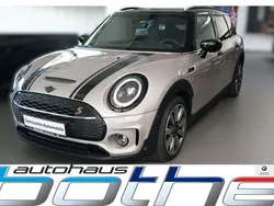 Grau Gebraucht 2022 Mini Cooper Clubman Kombi | 32.390 € (Etwas zu teuer)