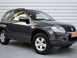 Grau Gebraucht 2013 Suzuki Grand Vitara Club SUV | 18.990 € (Teuer)