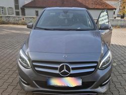 Silber Gebraucht 2018 Mercedes B200 Van / Kleinbus | 15.900 € (Guter Preis)
