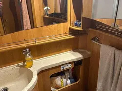 Weiß Gebraucht 2005 Mercedes Sprinter Van | 50.000 €