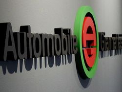 Grau Gebraucht 2022 Alfa Romeo Giulia Quadrifoglio Limousine | 65.990 € (Fairer Preis)