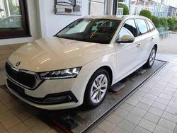 Candy white Gebraucht 2022 Skoda Octavia Style Kombi | 22.890 € (Superpreis)