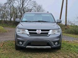 Grau Gebraucht 2012 Fiat Freemont SUV | 7.600 € (Fairer Preis)