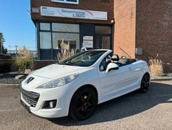 Weiß Gebraucht 2012 Peugeot 207 CC Allure Cabrio | 3.950 € (Etwas zu teuer)
