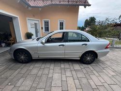 Grau Gebraucht 2004 Mercedes C180 Limousine | 1.750 € (Superpreis)
