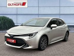 Precious silver Gebraucht 2020 Toyota Corolla Hybrid Team Kleinwagen | 18.790 € (Etwas zu teuer)