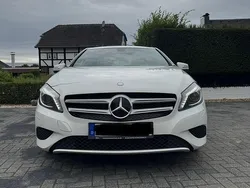 Weiß Gebraucht 2014 Mercedes A180 Kleinwagen | 10.190 €