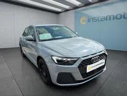 Grau Gebraucht 2024 Audi A1 Kleinwagen | 24.649 € (Guter Preis)